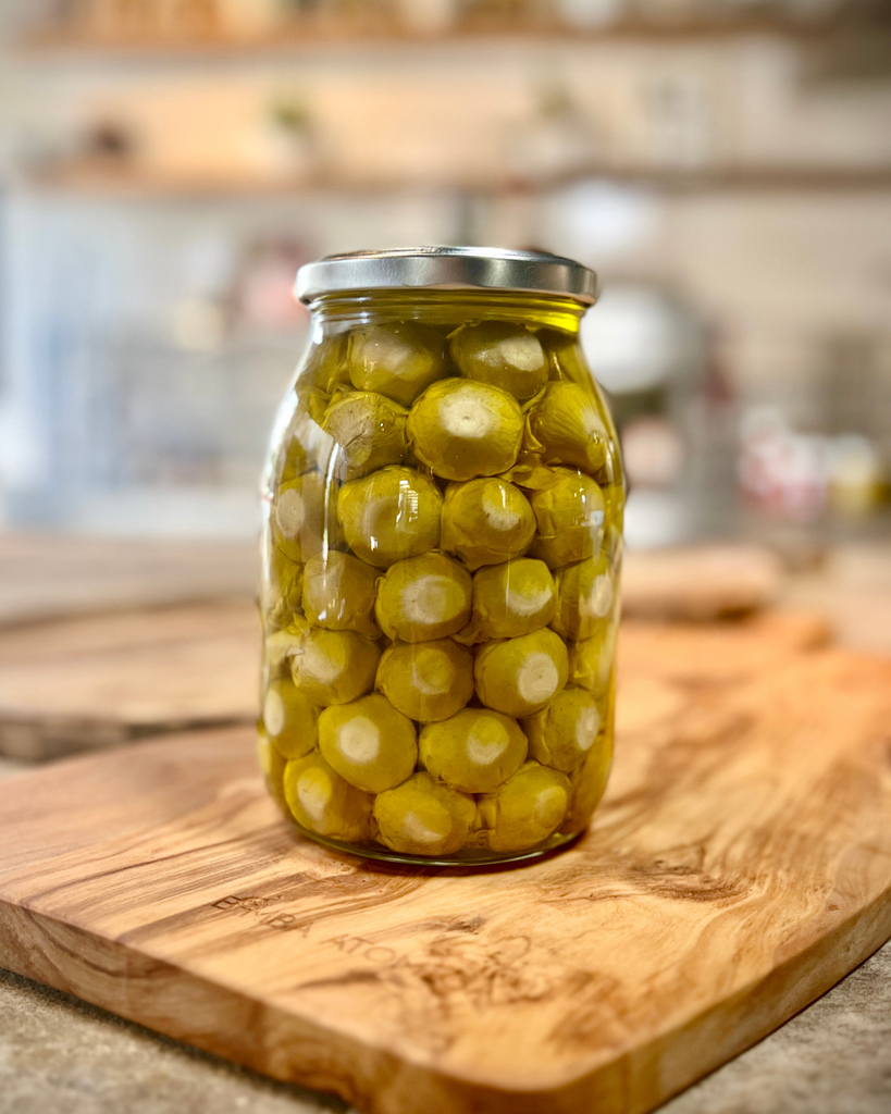 petits artichaut en huile d'olive, italie